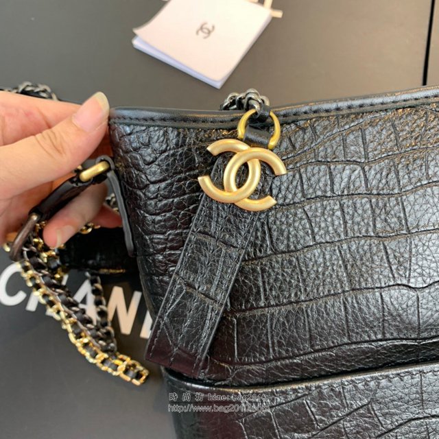 Chanel女包 91810 2019新款 Chanel Gabrielle鱷魚流浪包 皮裹鏈條 香奈爾肩背包 香奈兒流浪包  djc2621